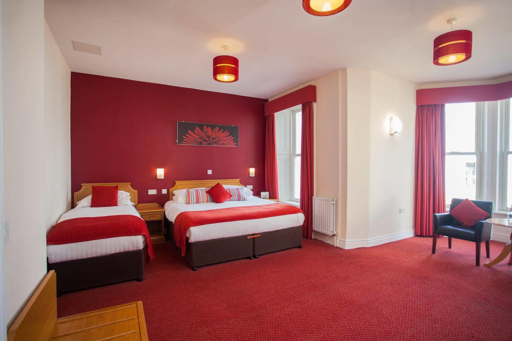 Portrush Adelphi Hotel Exterior photo A room at the hotel